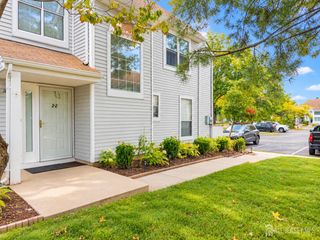 22 Borelle Square, Sayreville, NJ 08859