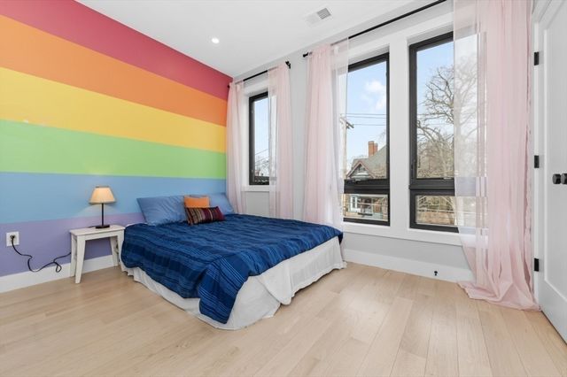 70 Washington St, Newton, MA 02458