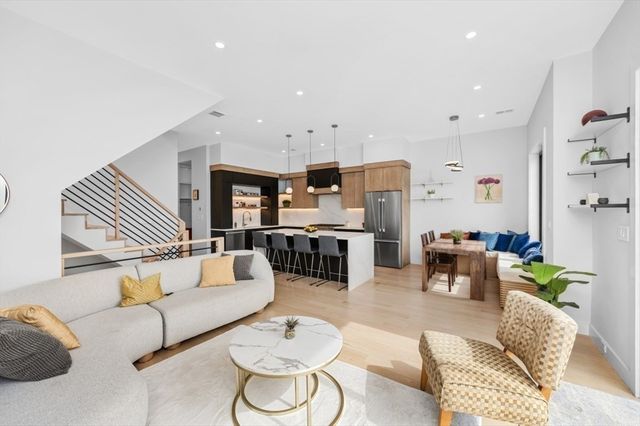 70 Washington St, Newton, MA 02458