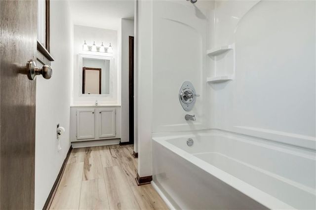 3220 Creekwood Drive, Lawrence, KS 66049