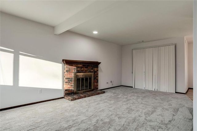 3220 Creekwood Drive, Lawrence, KS 66049