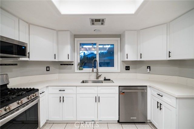 3549 Silver Spur Court, Rosamond, CA 93560