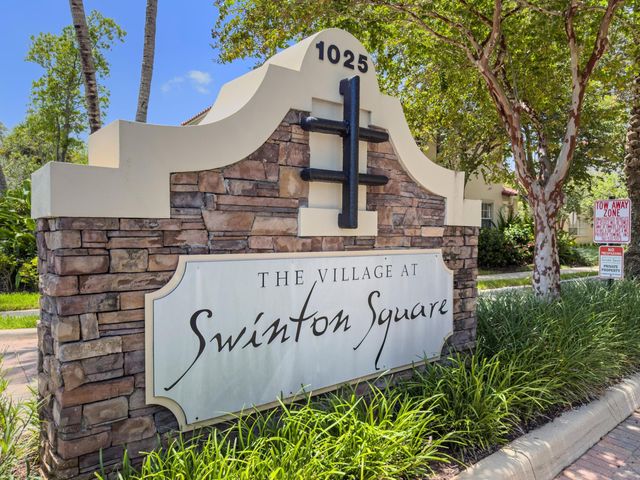 1020 E LONGPORT Circle 6B, Delray Beach, FL 33444