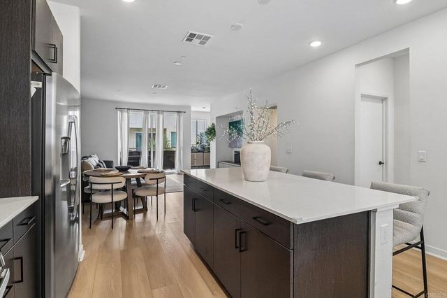 5471 Seacliff Place 84, San Diego, CA 92154
