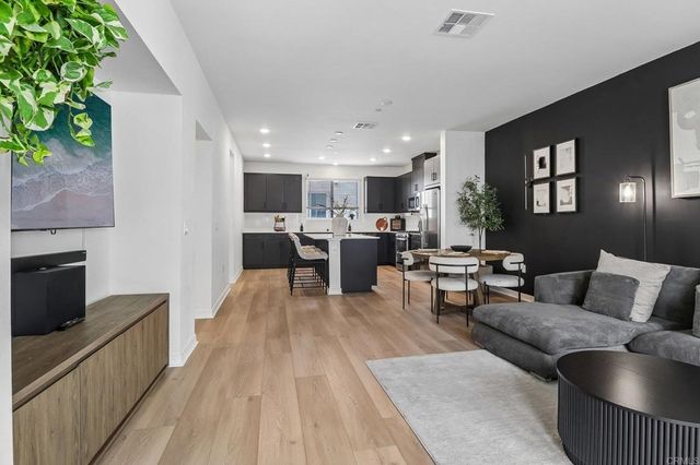 5471 Seacliff Place 84, San Diego, CA 92154