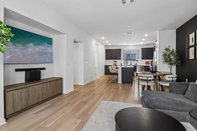 5471 Seacliff Place 84, San Diego, CA 92154