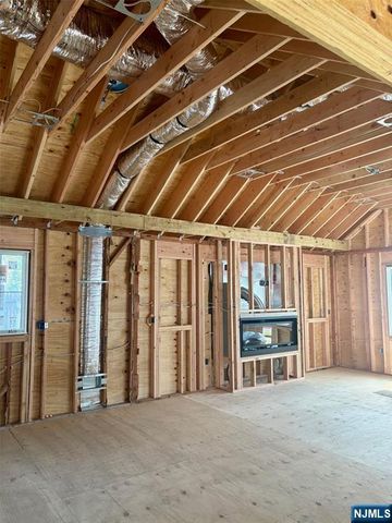15 Strawberry Hill Road, Hillsdale, NJ 07642