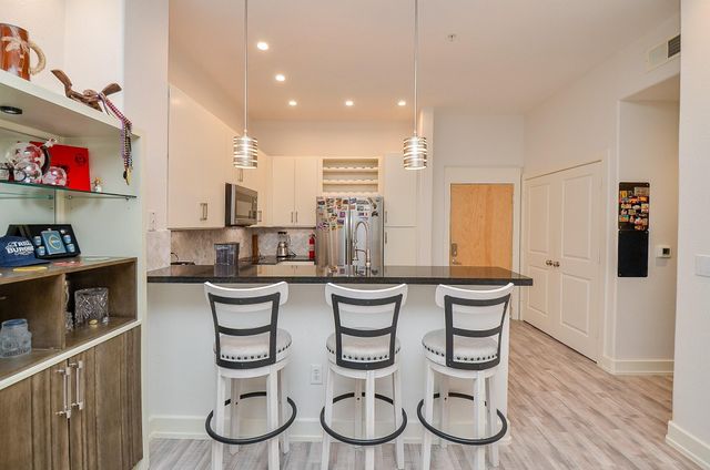 1901 Post Oak Boulevard 1501, Houston, TX 77056