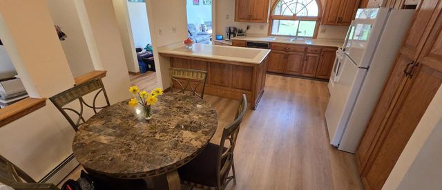 2012 Creek Ridge DRIVE, Racine, WI 53402