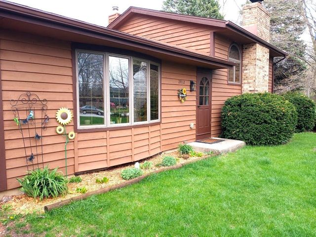 2012 Creek Ridge DRIVE, Racine, WI 53402