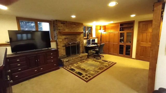 2012 Creek Ridge DRIVE, Racine, WI 53402