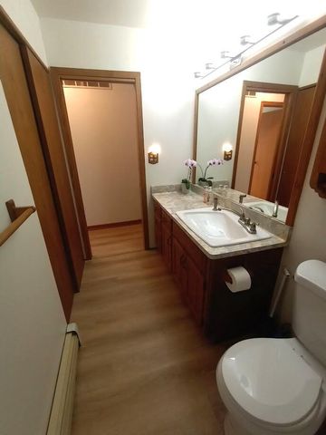 2012 Creek Ridge DRIVE, Racine, WI 53402