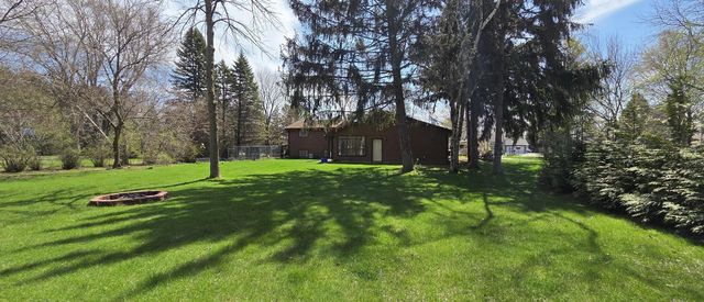 2012 Creek Ridge DRIVE, Racine, WI 53402