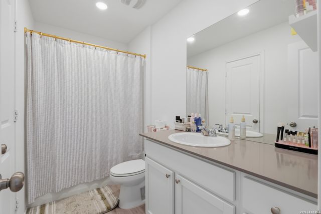 9220 James Bowie, Seguin, TX 78155