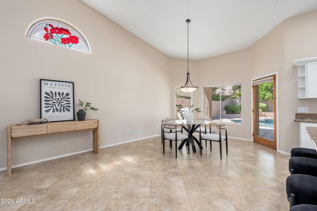 6828 E WINCHCOMB Drive, Scottsdale, AZ 85254
