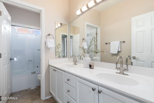 6828 E WINCHCOMB Drive, Scottsdale, AZ 85254
