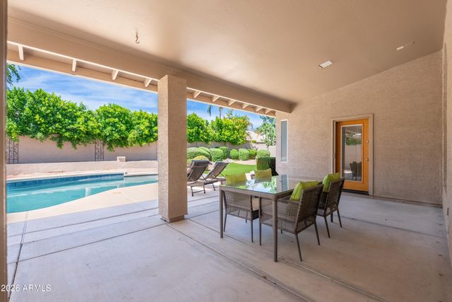 6828 E WINCHCOMB Drive, Scottsdale, AZ 85254