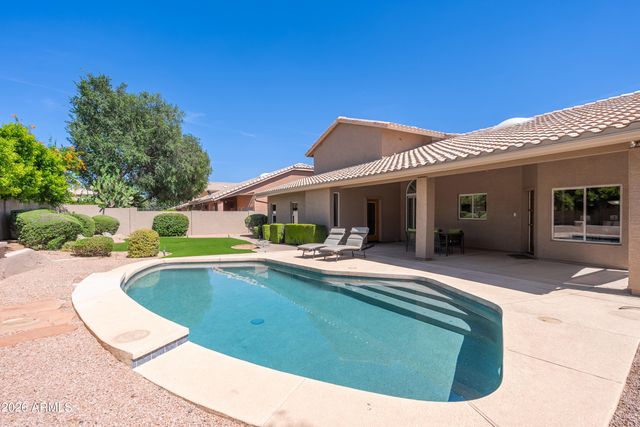 6828 E WINCHCOMB Drive, Scottsdale, AZ 85254