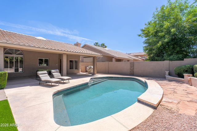 6828 E WINCHCOMB Drive, Scottsdale, AZ 85254