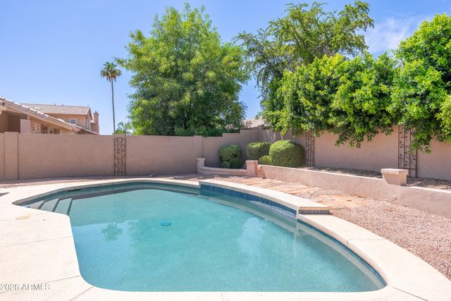 6828 E WINCHCOMB Drive, Scottsdale, AZ 85254