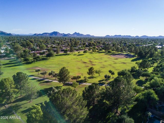 6828 E WINCHCOMB Drive, Scottsdale, AZ 85254