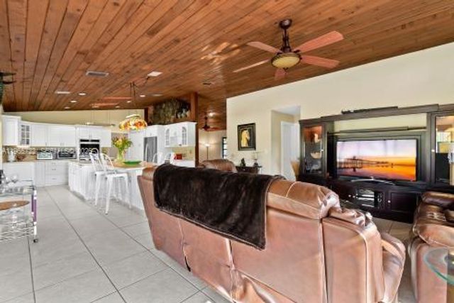 3761 Dellwood Boulevard, Loxahatchee, FL 33470