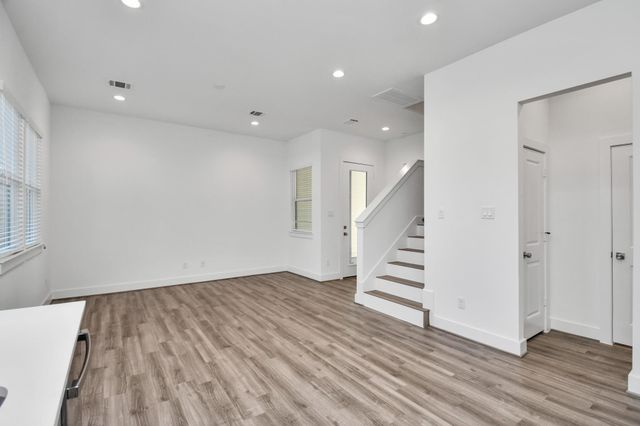 9016 Laverne Laurel Lane, Houston, TX 77080