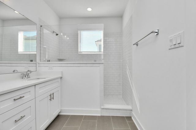 9016 Laverne Laurel Lane, Houston, TX 77080