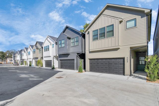 9016 Laverne Laurel Lane, Houston, TX 77080