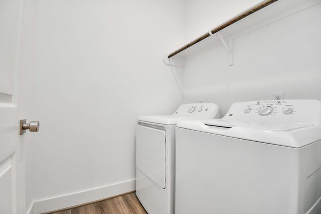 9016 Laverne Laurel Lane, Houston, TX 77080