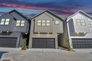 9016 Laverne Laurel Lane, Houston, TX 77080