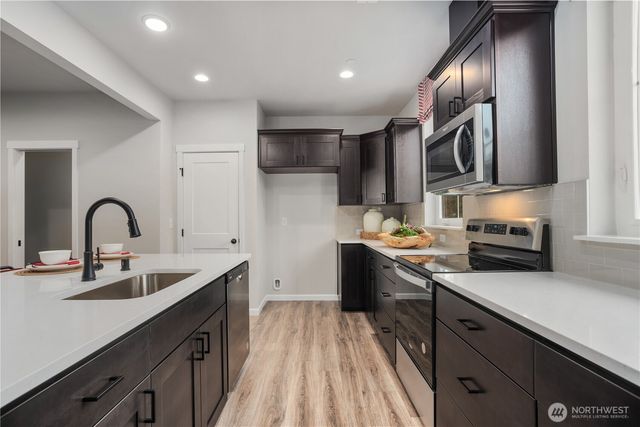 12083 127th Avenue E, Puyallup, WA 98374