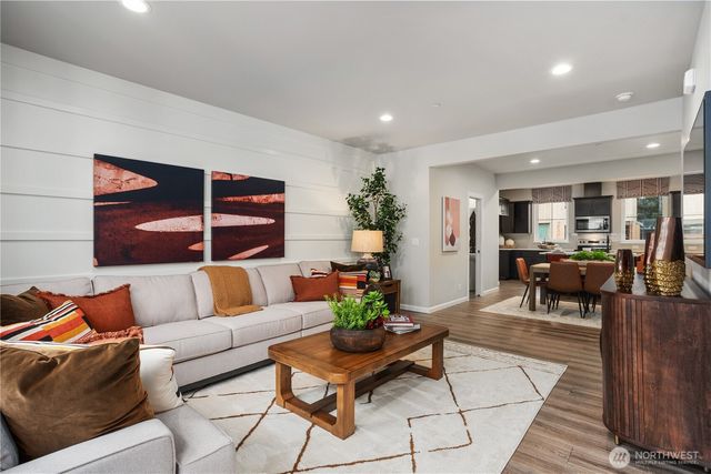 12083 127th Avenue E, Puyallup, WA 98374