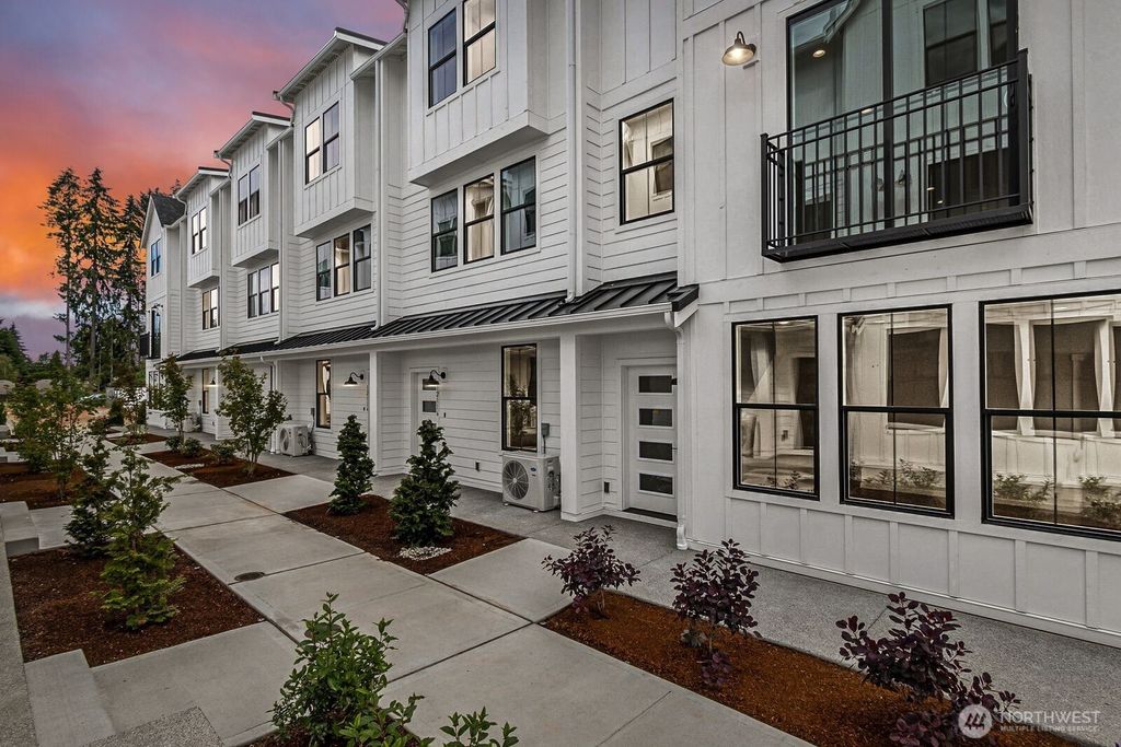 12083 127th Avenue E, Puyallup, WA 98374