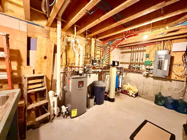 52 Ruth Way, Wilmington, VT 05363