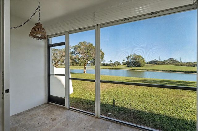 9320 S Hollybrook Lake Drive 103, Pembroke Pines, FL 33025