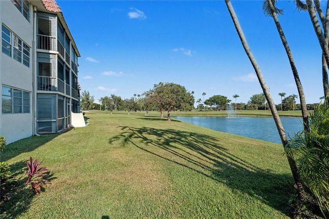 9320 S Hollybrook Lake Drive 103, Pembroke Pines, FL 33025