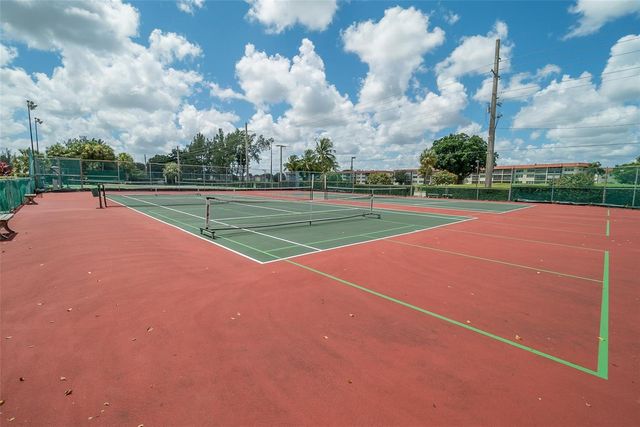9320 S Hollybrook Lake Drive 103, Pembroke Pines, FL 33025
