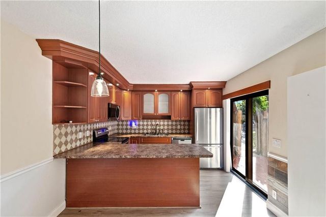 9951 NW 6th Court, Plantation, FL 33324