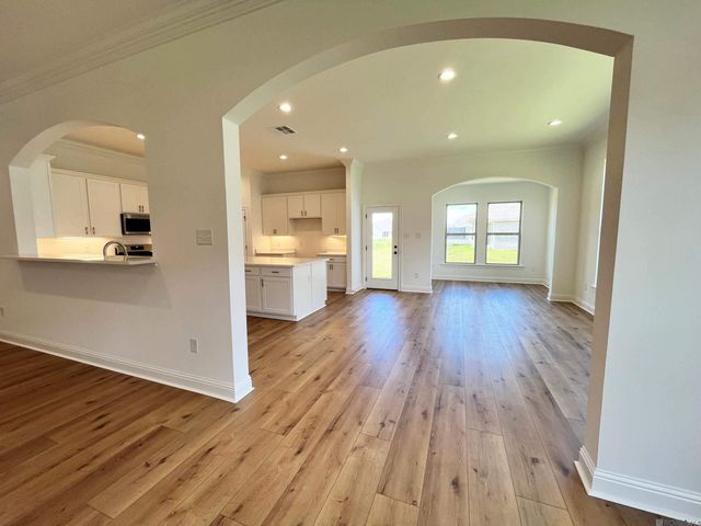 23395 Sholar Dr, Denham Springs, LA 70726