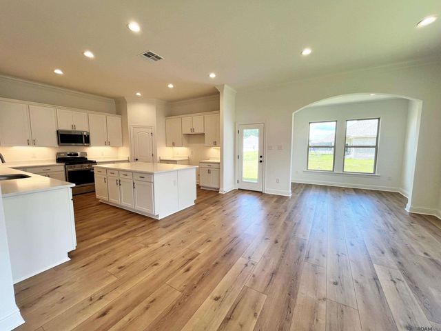 23395 Sholar Dr, Denham Springs, LA 70726