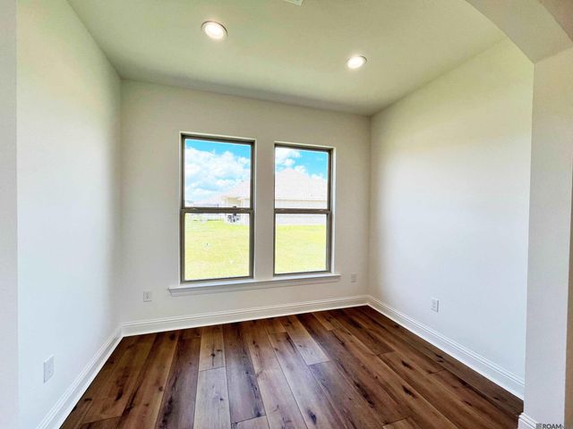 23395 Sholar Dr, Denham Springs, LA 70726