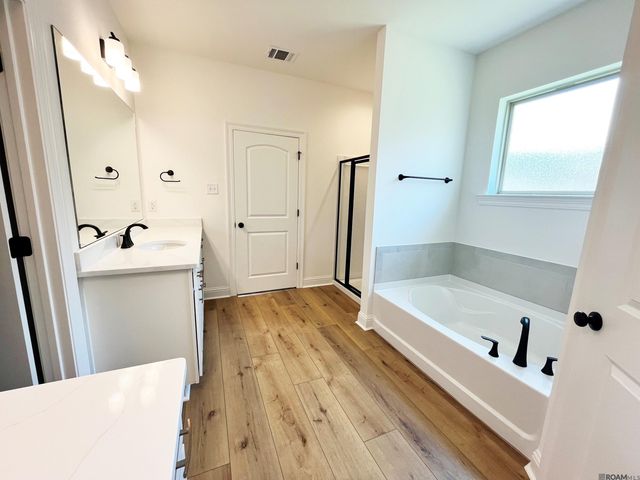 23395 Sholar Dr, Denham Springs, LA 70726