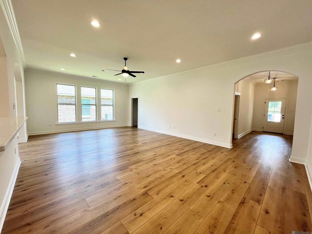 23395 Sholar Dr, Denham Springs, LA 70726