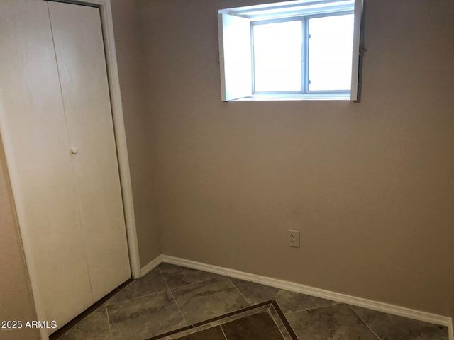 10017 N 7TH Place 2, Phoenix, AZ 85020