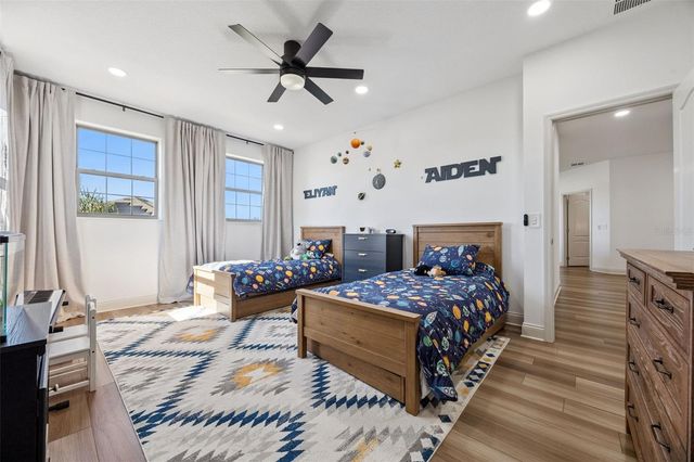 3245 UPLAND POINT, Oviedo, FL 32765