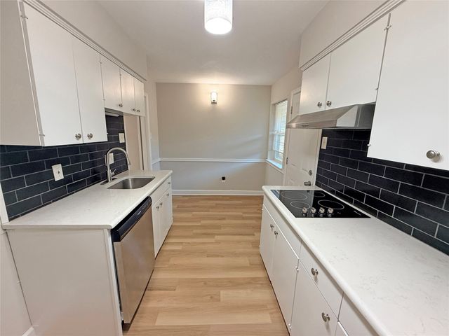 11312 Park Central Place D, Dallas, TX 75230