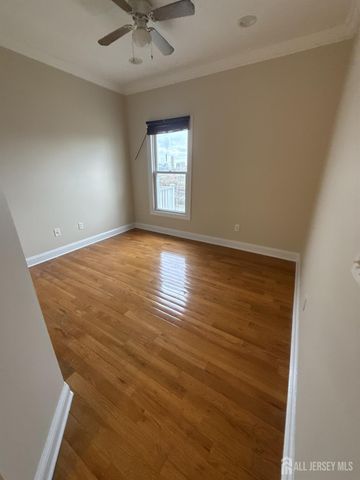 472 Cliff Road 3, Sewaren, NJ 07077