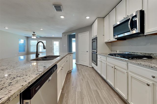 25614 Ramsey Heights Way, Porter, TX 77365