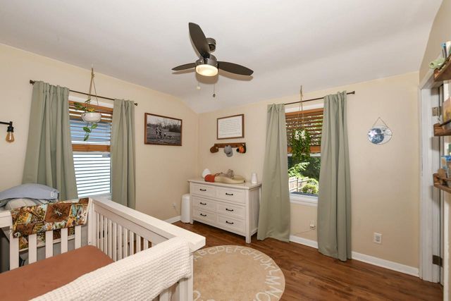 633 N Hine AVENUE, Waukesha, WI 53188